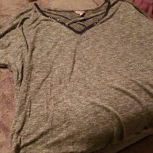 Gray 3/4 sleeve sweater shirt
